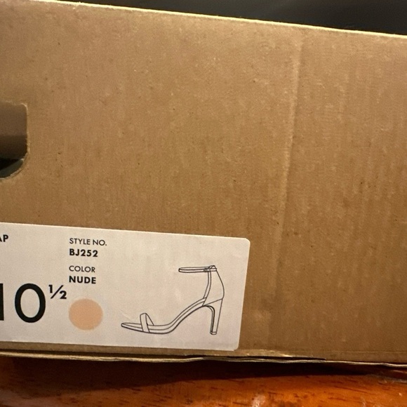 J Crew Ankle Strap Nude Heeled Sandals Size 10.5 NEW - Picture 3 of 3